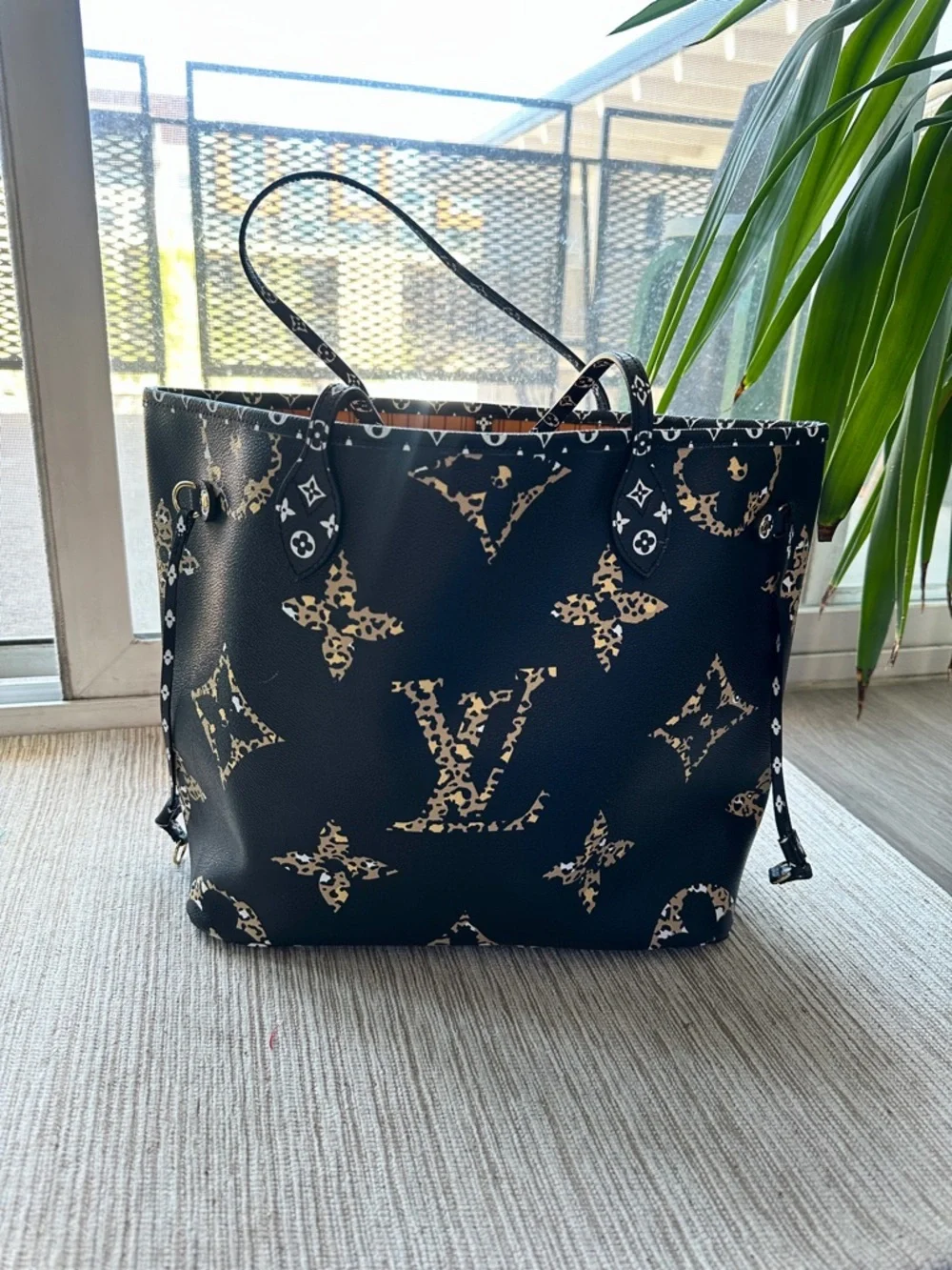 Louis Vuitton Black & Tan Monogram Neverfull GM Tote Giant Ltd Edition Jungle - Picture 4 of 16